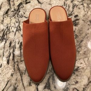 Brand New Market & Spruce Della Mules